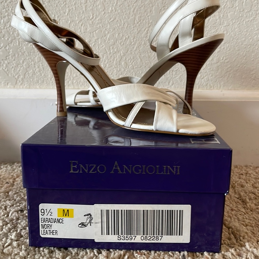 Ivory Ankle Strap Shoes! New! 4” Heel! Size 8.5! Leather by Enzo Angiolini!